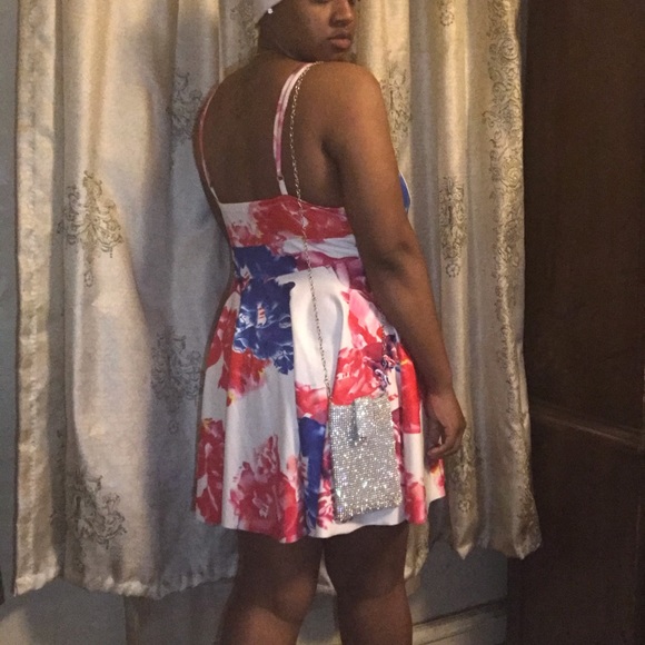 Floral Flare mini dress - Picture 3 of 7